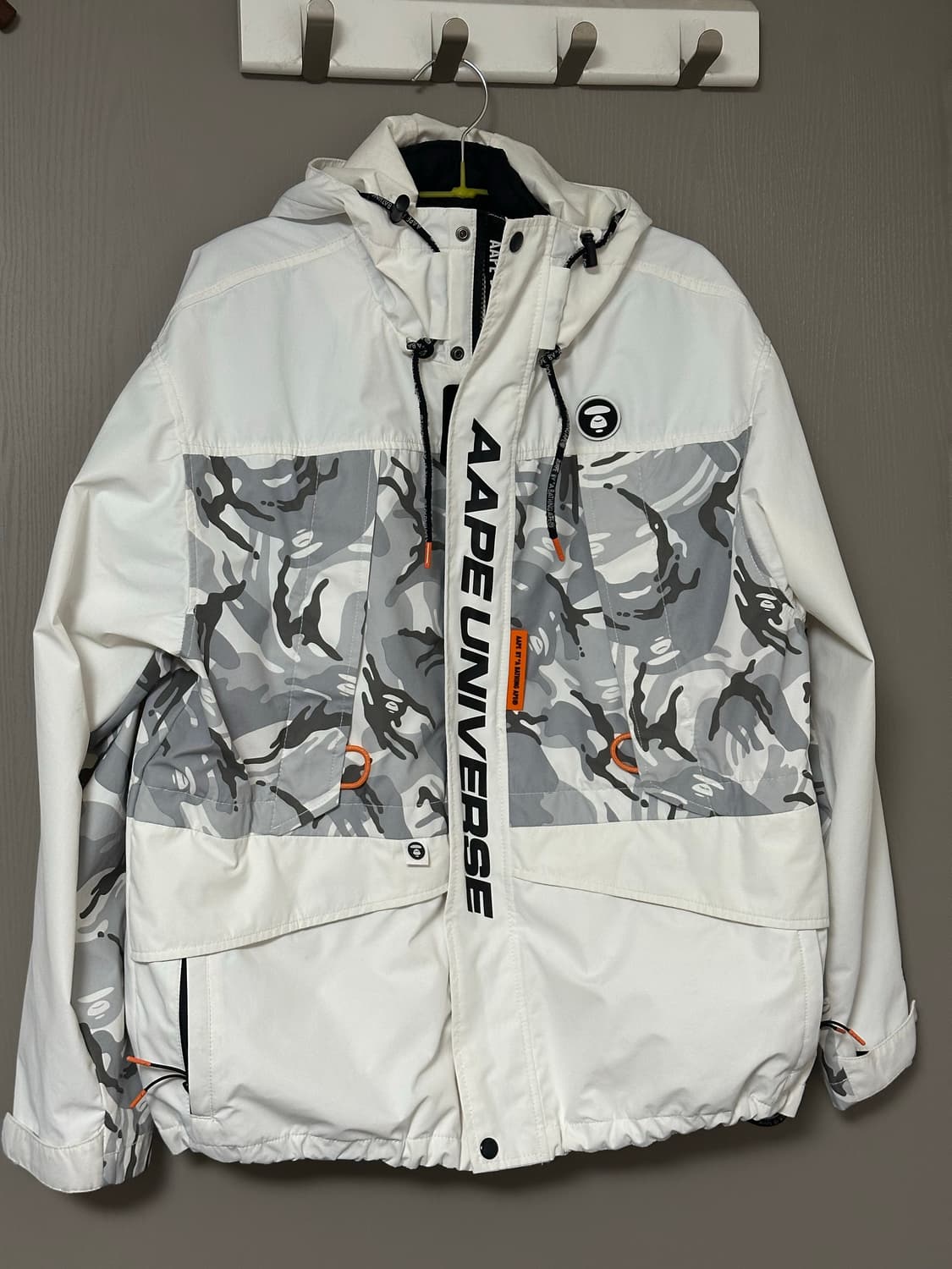 에이프 바람막이 점퍼 상품이미지1