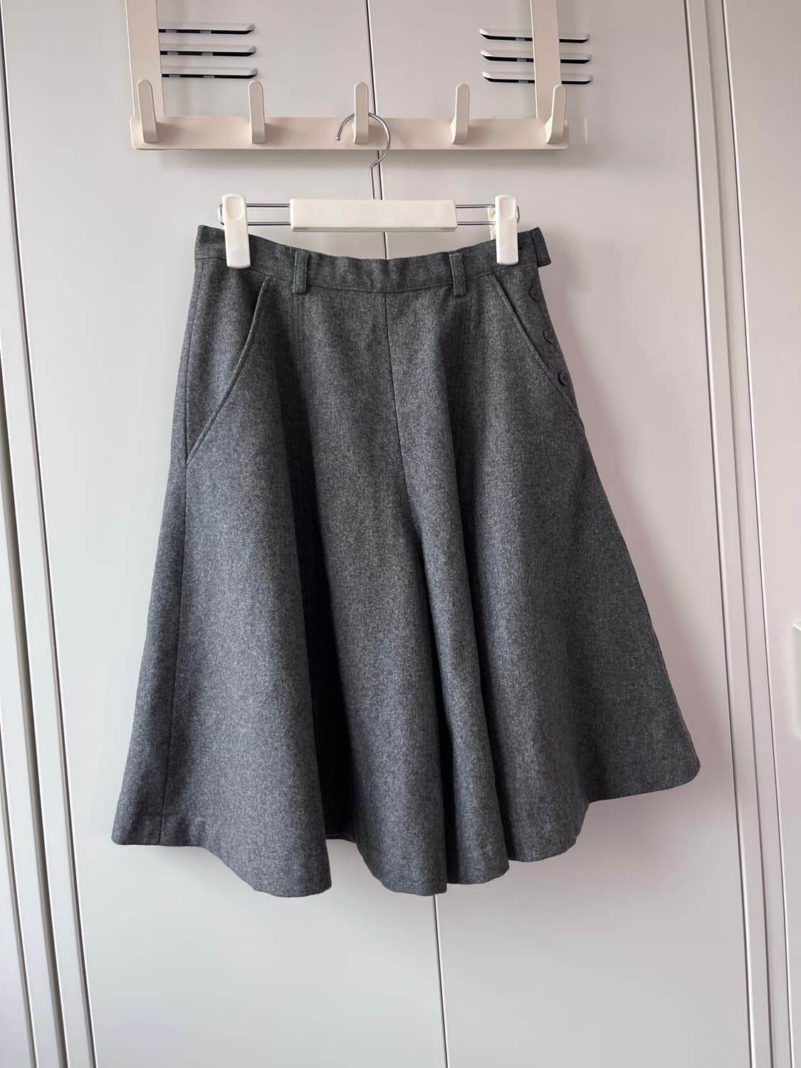 Christian Dior sports 디올 그레이 7부 울 미디 팬츠 상품이미지4