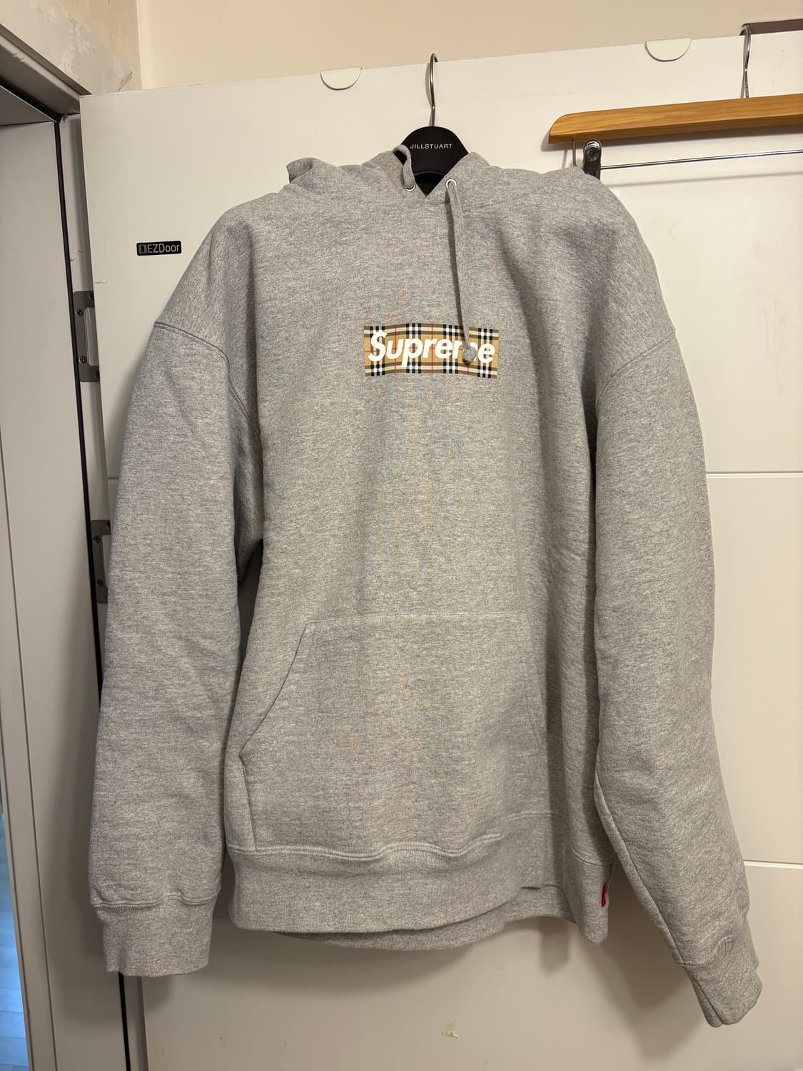 슈프림 버버리 박스로고 후드 상품이미지2