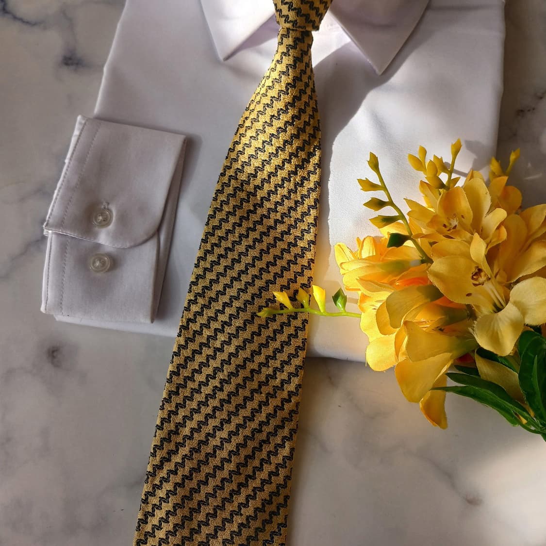 던힐 실크 옐로우 지그재그 패턴 넥타이 9.1cm A+등급 A19613
 상품이미지6
