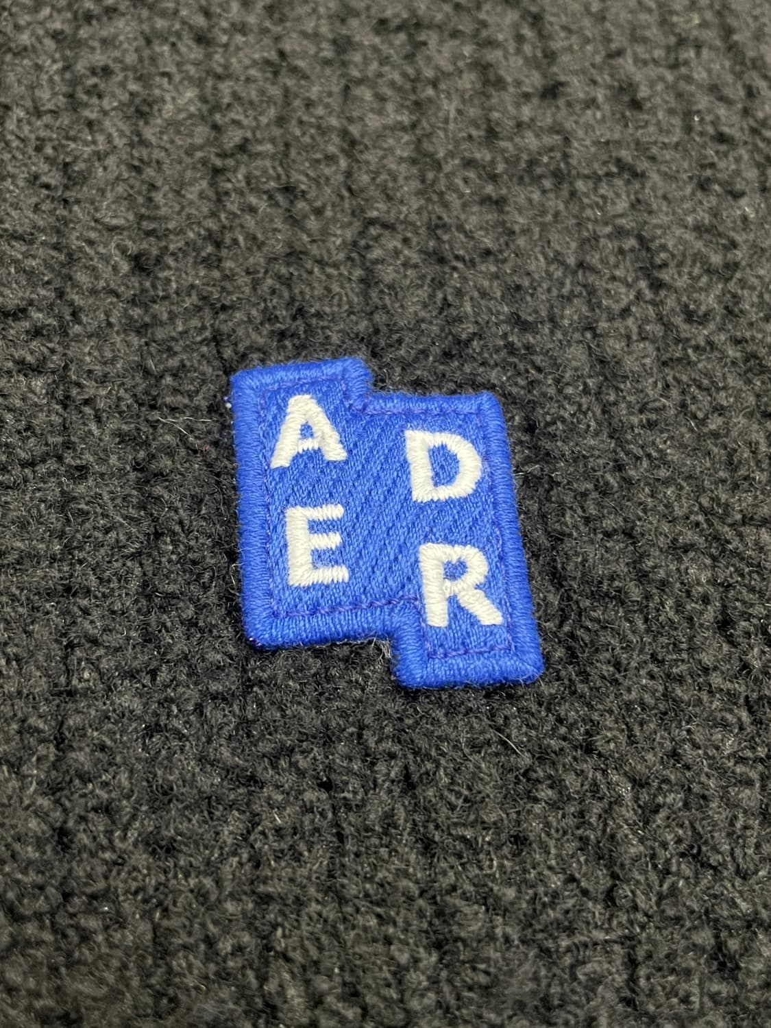 아더에러 시그니피컨트 니트집업 블랙 XL 상품이미지3