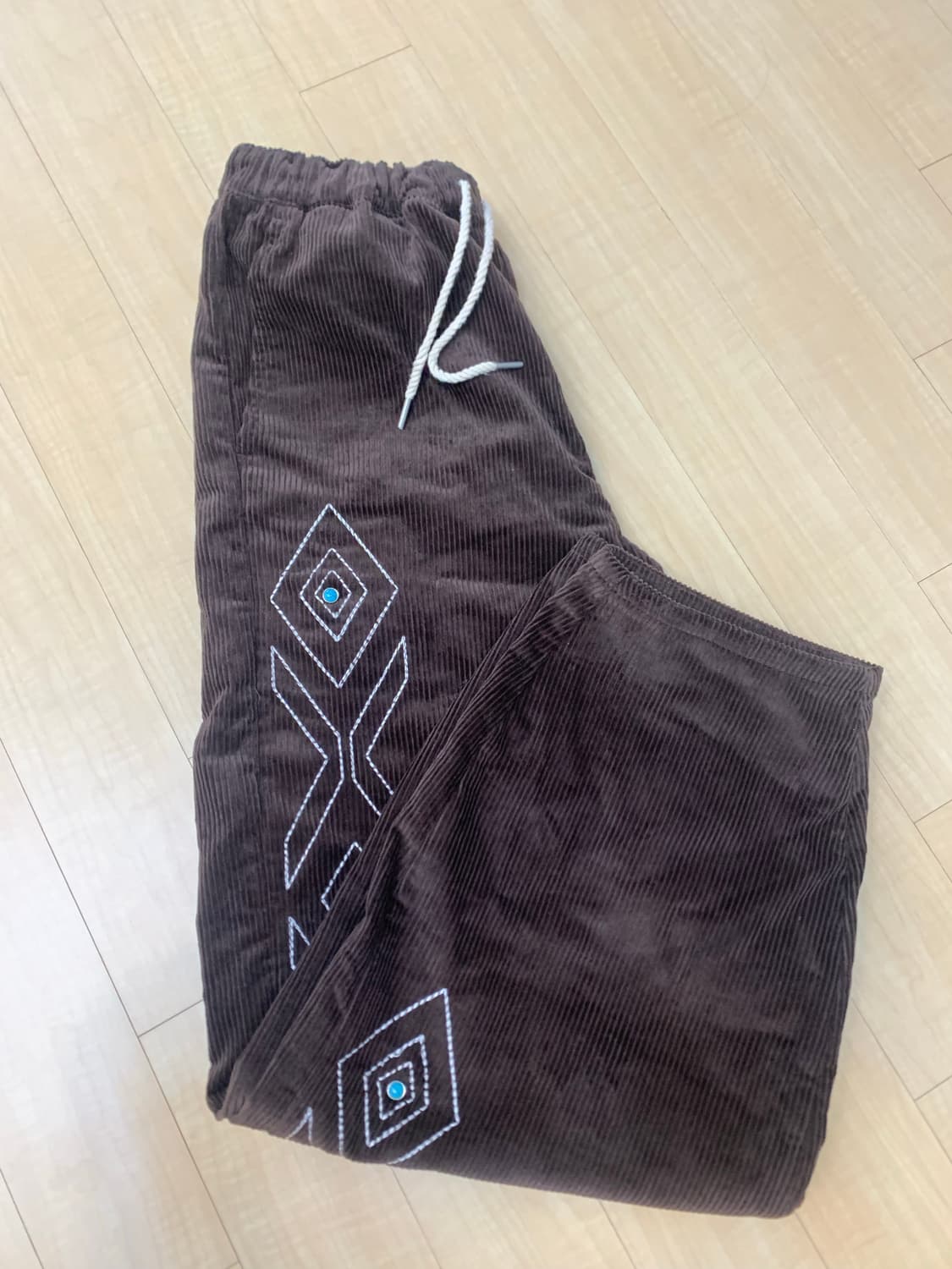 세컨모놀로그 보헤미안 벌룬핏 코듀로이 밴딩 팬츠 상품이미지4