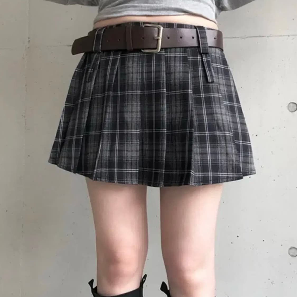 애니원모어 무어 체크 벨트 플리츠 스커트 상품이미지1
