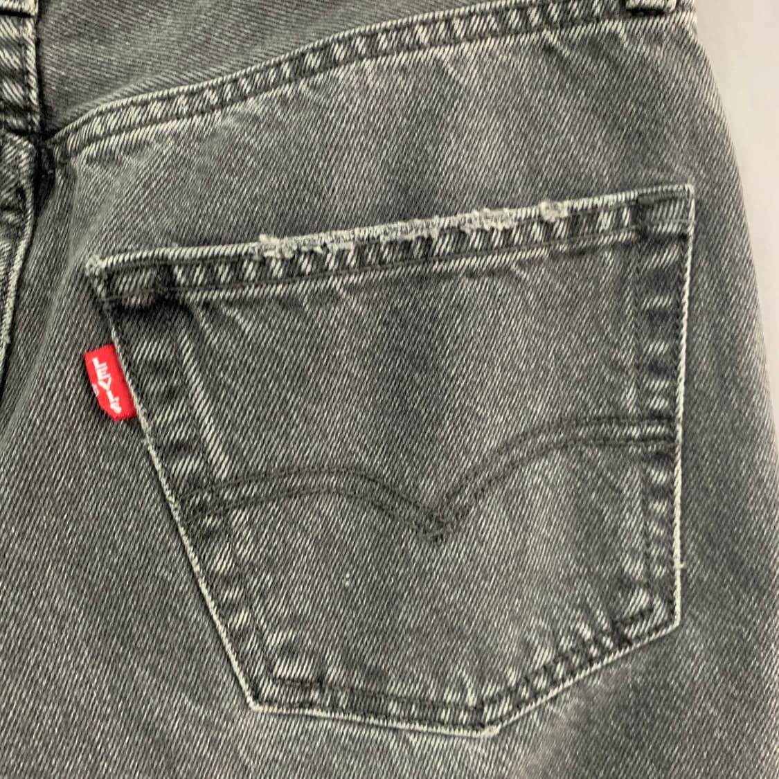 26인치 리바이스 501 90s 흑청 데님쇼츠 청반바지 상품이미지3