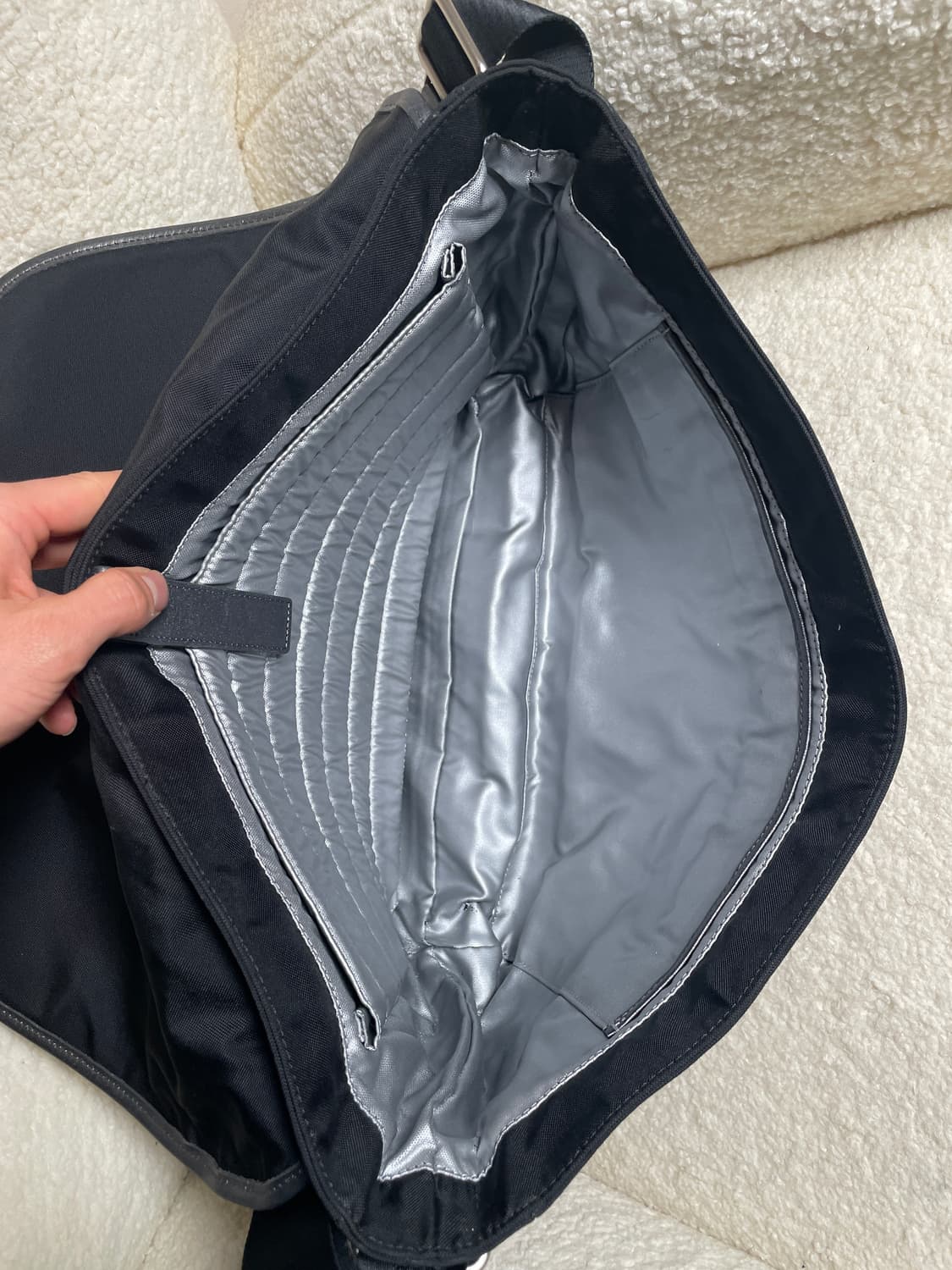 제냐 스포츠 크로스백 상품이미지4