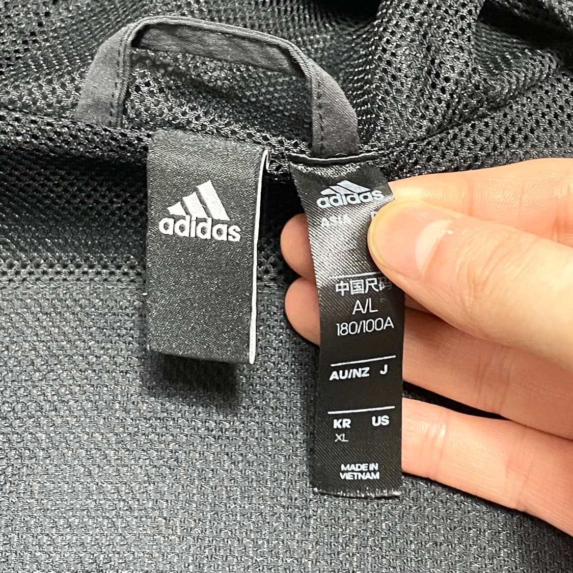 아디다스 삼각로고 블랙 바람막이 자켓 남성XL 상품이미지4