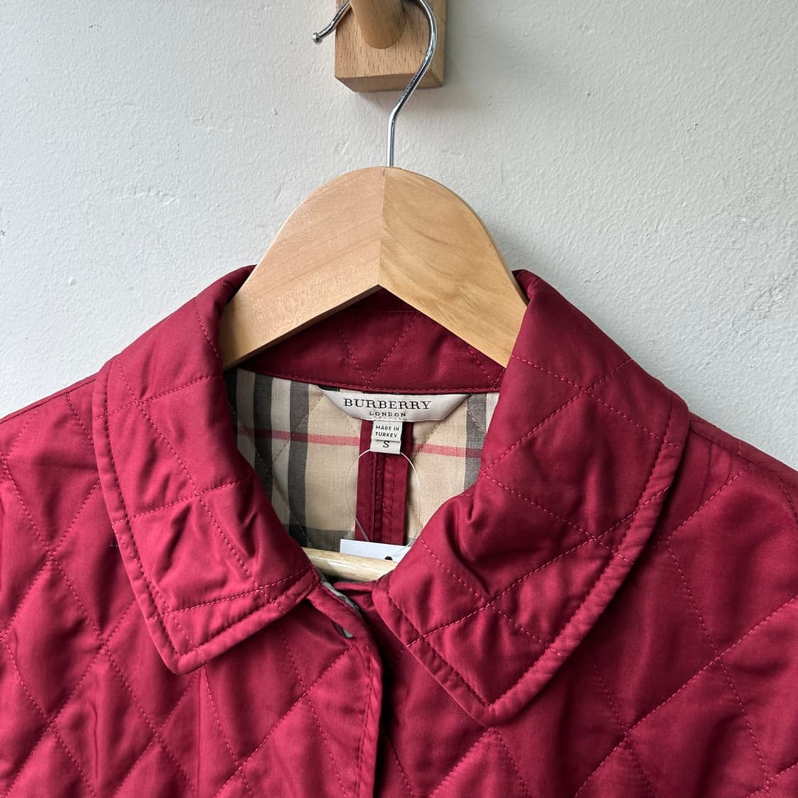 16423 - 버버리 버건디 퀄팅 자켓 상품이미지4