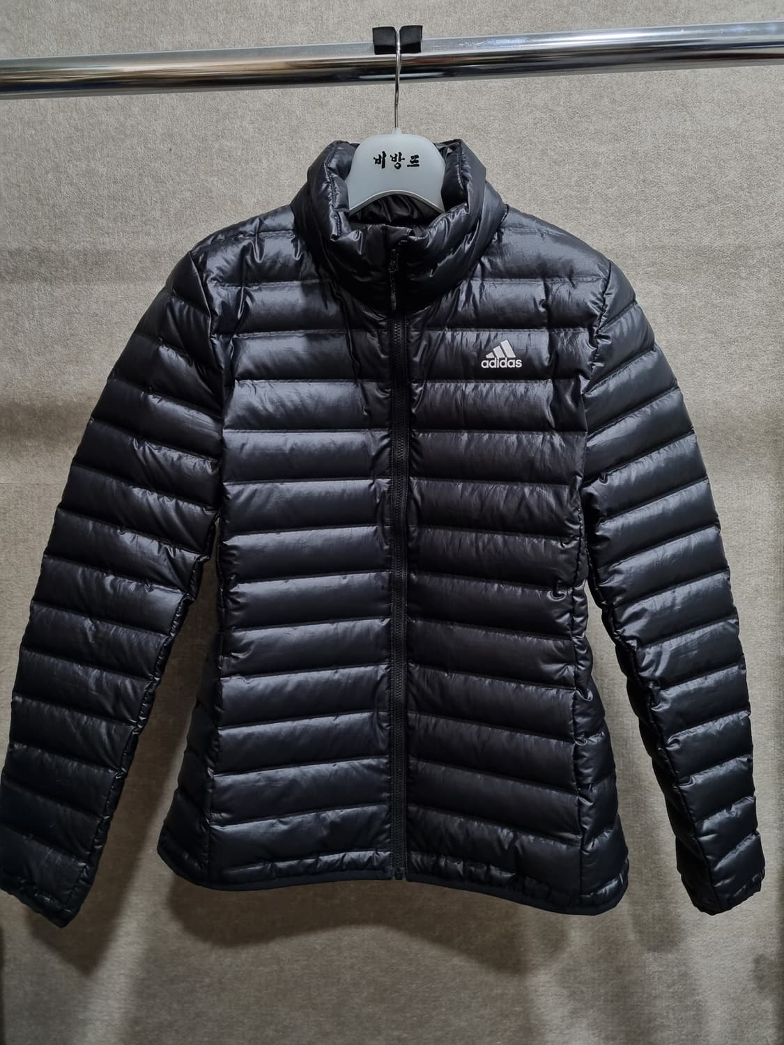 여성 95 아디다스 덕다운 유광 경량 패딩 상품이미지1