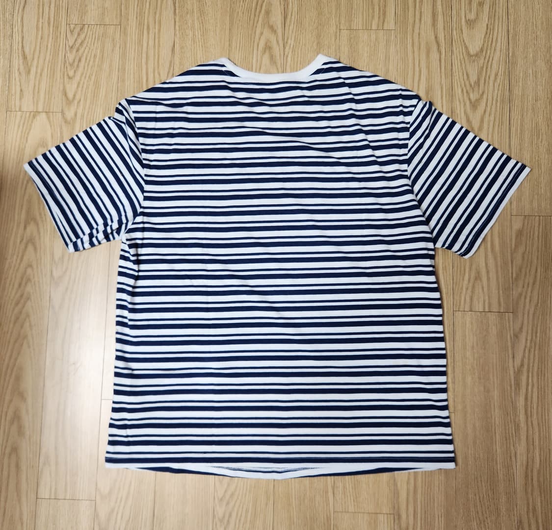게스(GUESS) 스트라이프 포켓 반팔 티셔츠 XL 상품이미지2