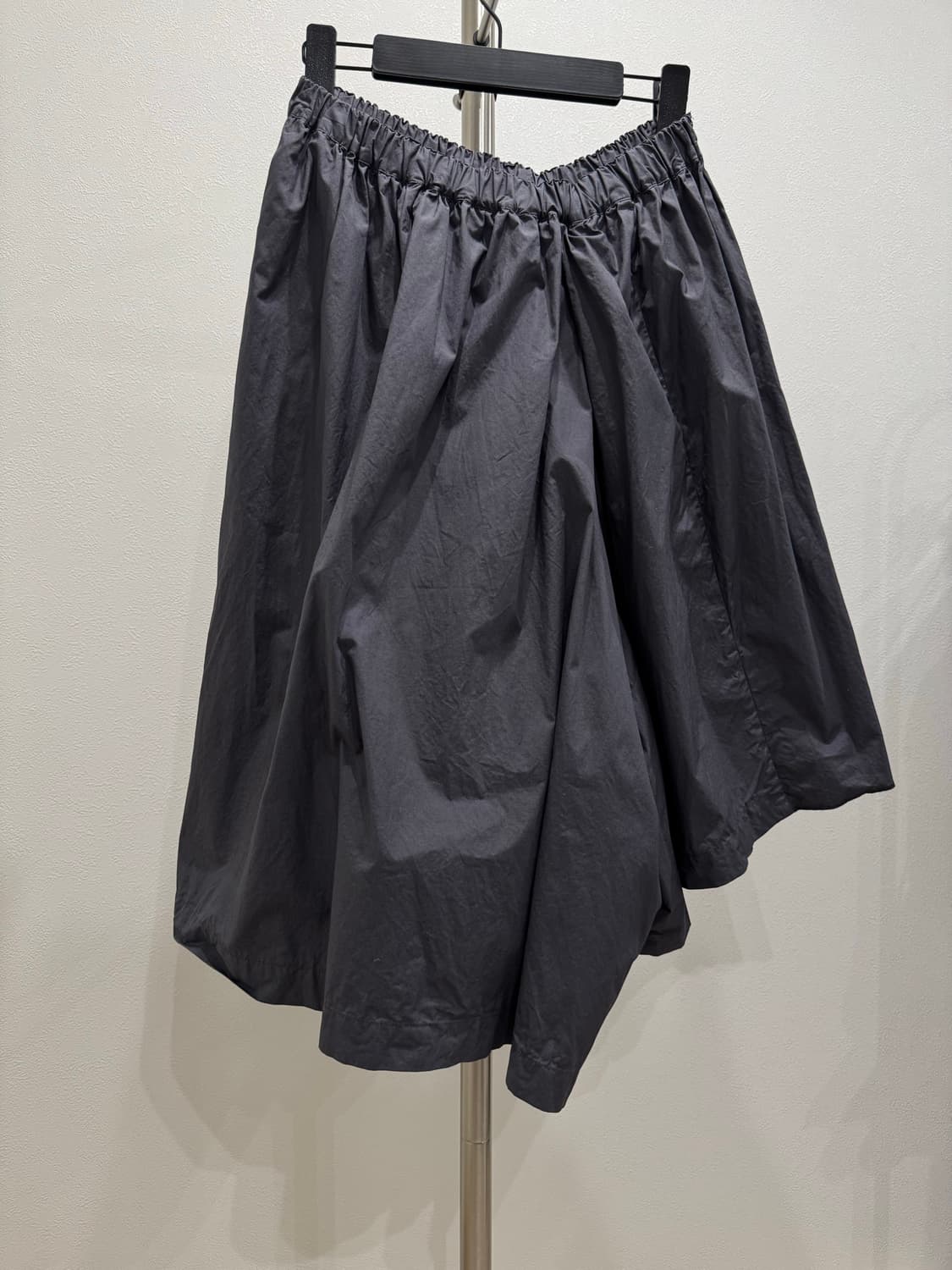 꼼데가르송 꼼꼼 09aw 비대칭 스커트 팬츠 상품이미지4