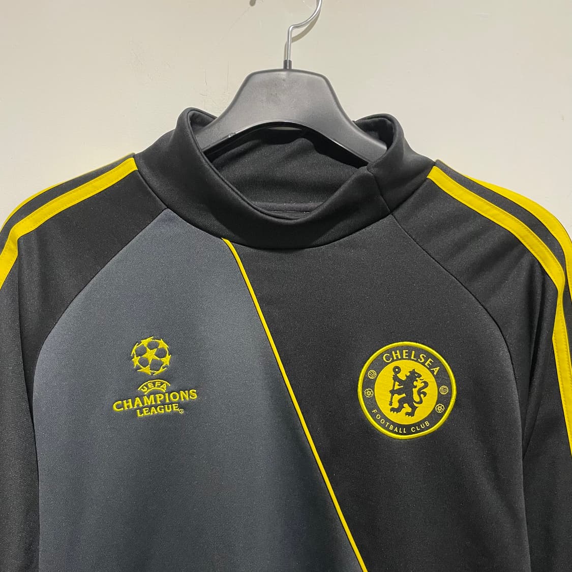 아디다스 첼시 트랙탑 블랙 상품이미지3