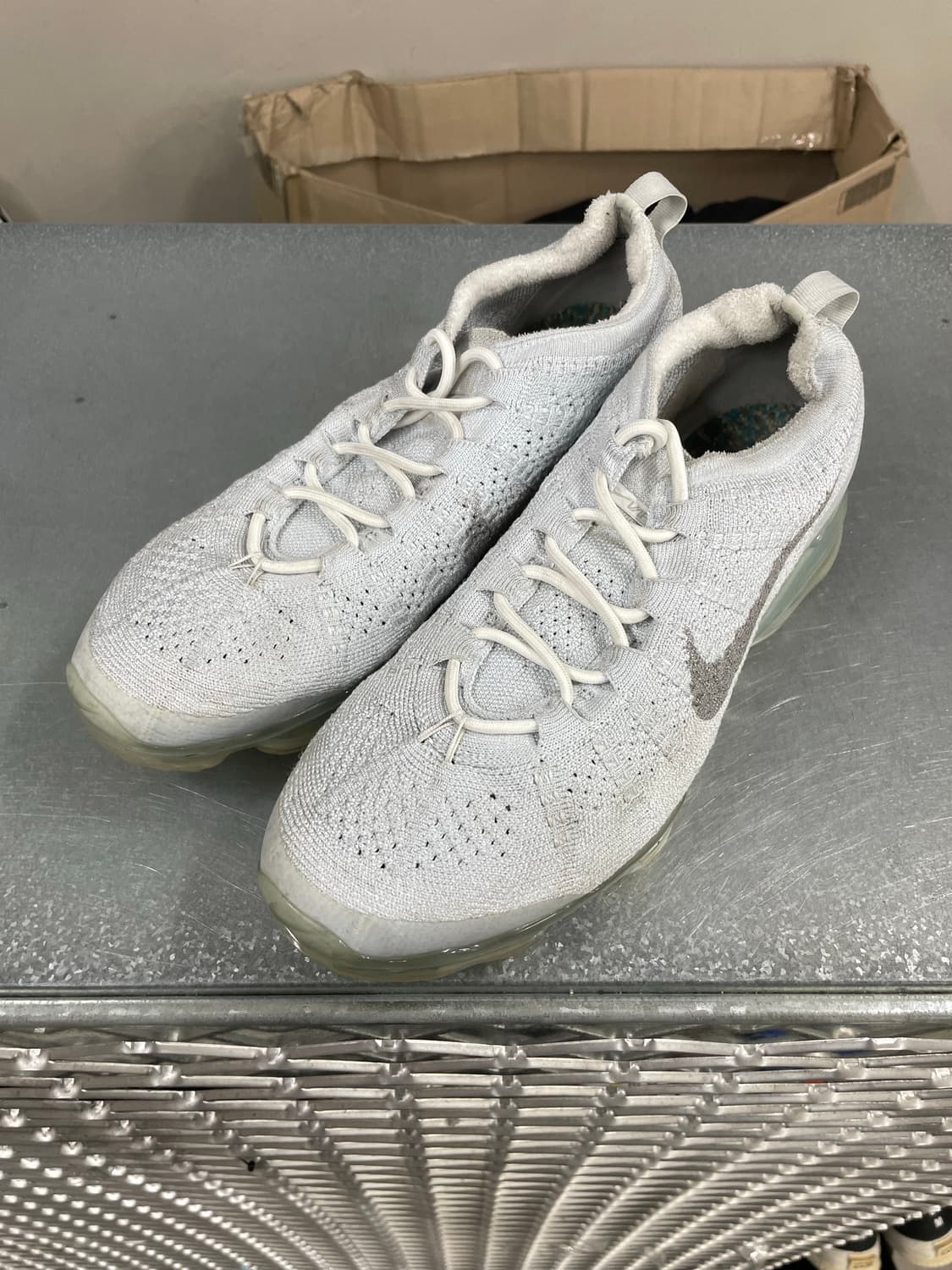 나이키 에어 베이퍼맥스 플라이니트 플래티넘 275 상품이미지2