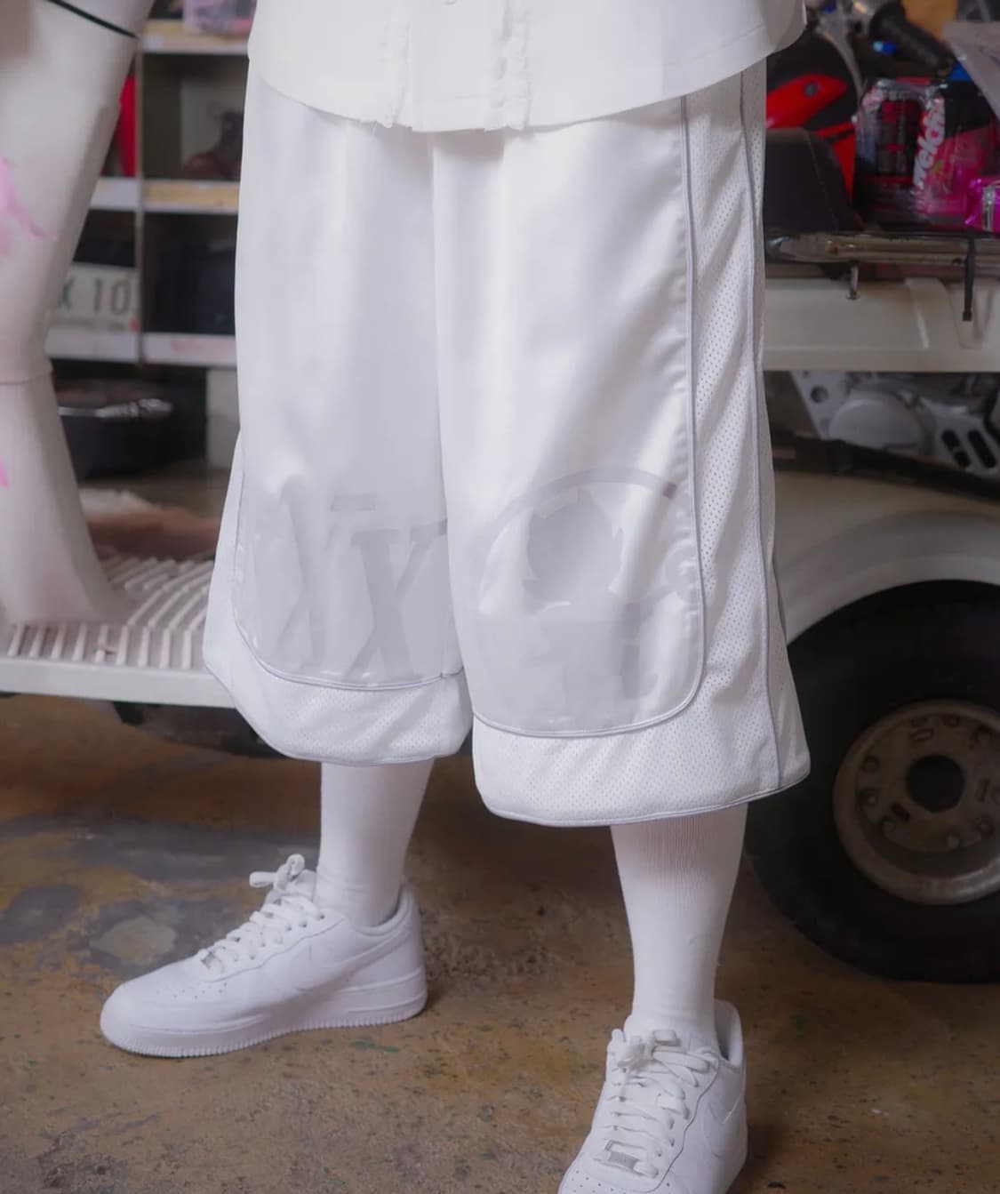 엔와이엑스엑스 TNSW BASKETBALL HALF PANTS WHITE 상품이미지3