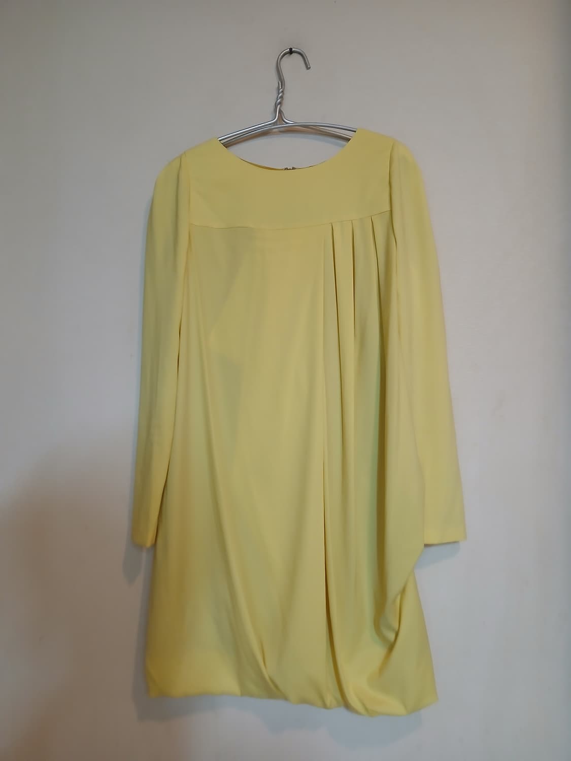 러블리 라운드넥 루즈핏 실크st 플리츠 원피스 세련된 드레스 동대문 제평 상품이미지1