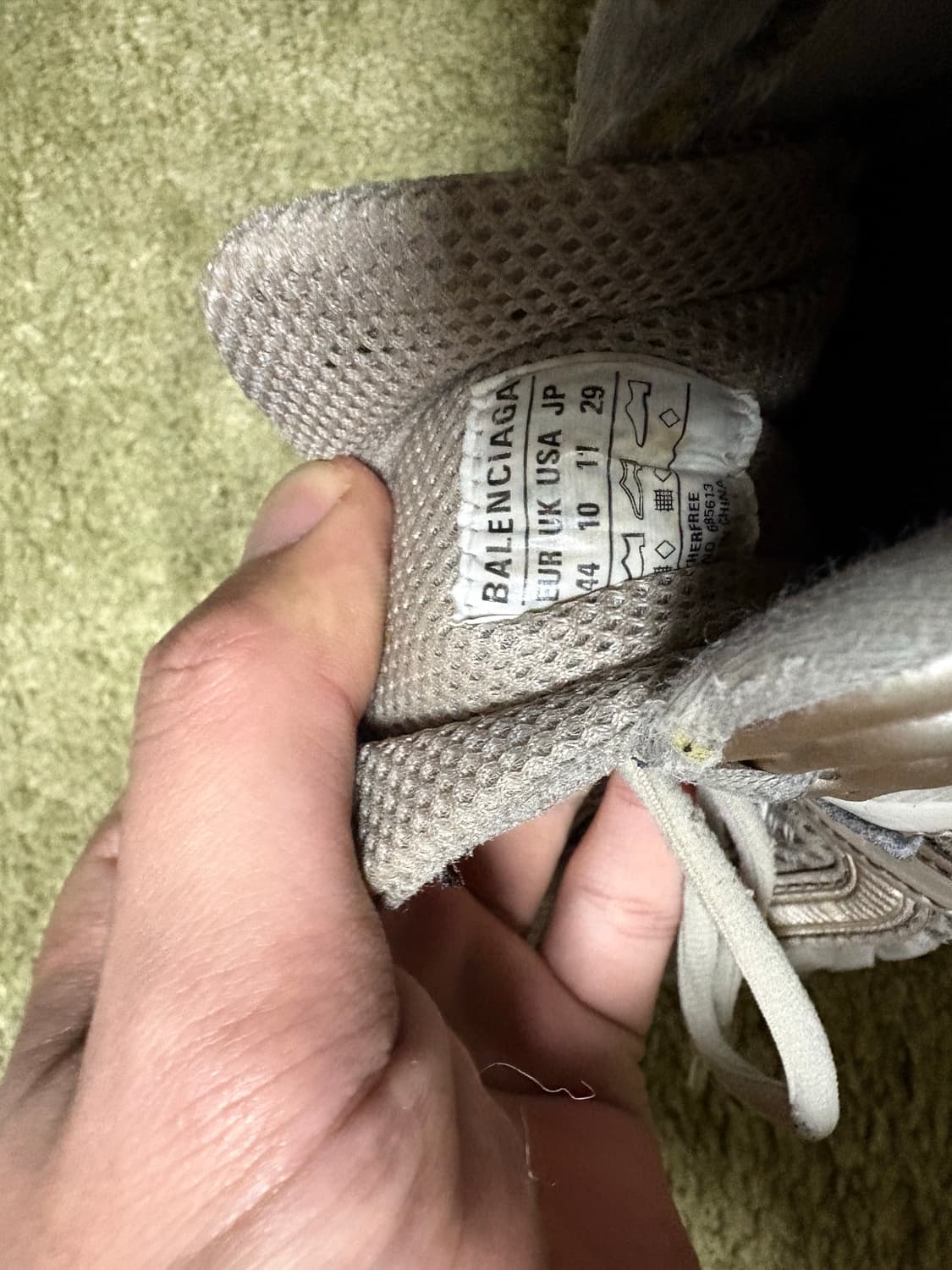 발렌시아가 디펜더 44 베이지 상품이미지7