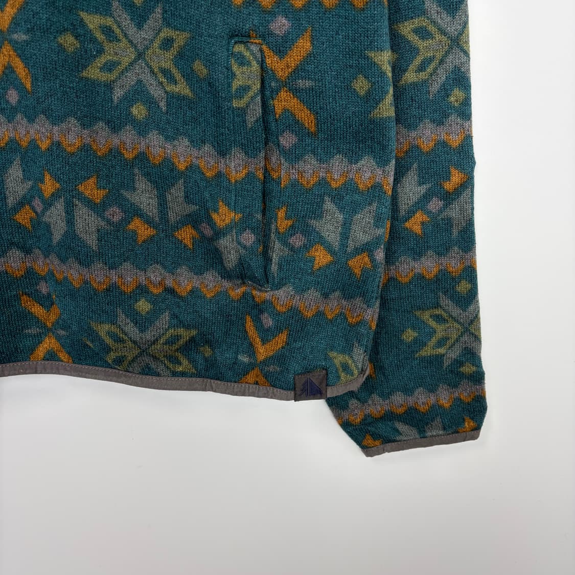 엘엘빈 패턴 플리스 후리스 스냅티 티셔츠 상품이미지6