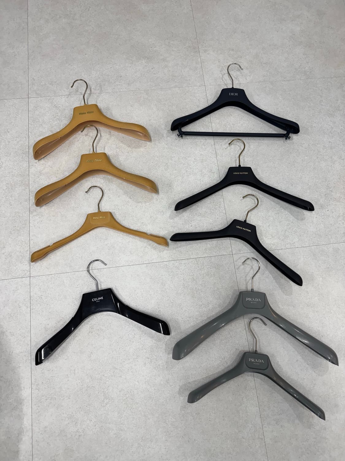 명품옷걸이 셀린느 루이비통 미우미우 프라다 상품이미지1