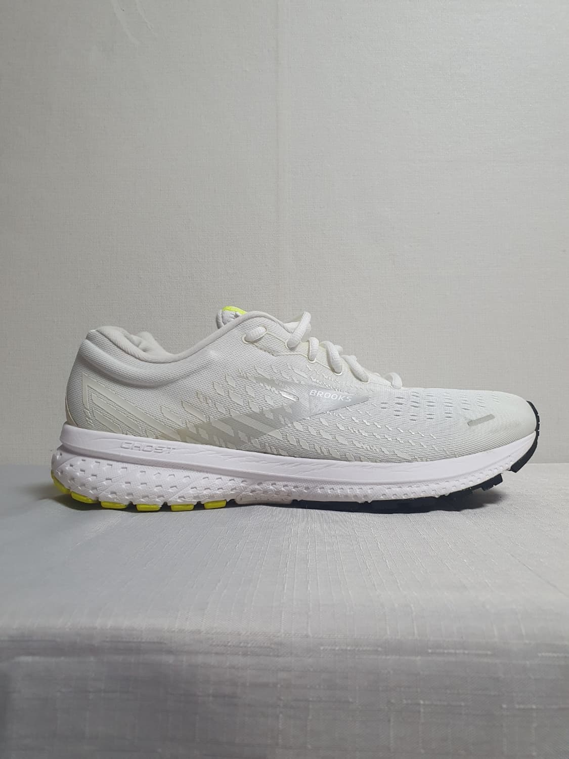 택포 300mm 브룩스 러닝화 고스트13 화이트 운동화 상품이미지5