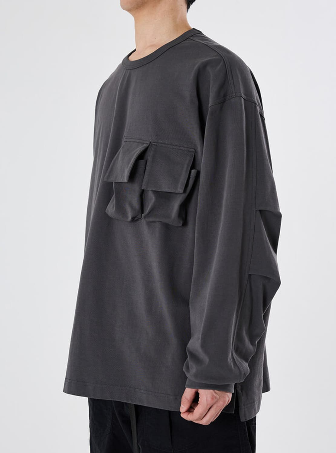 모이프 매거진 포켓 롱슬리브 긴팔 티셔츠 차콜 3사이즈 상품이미지3