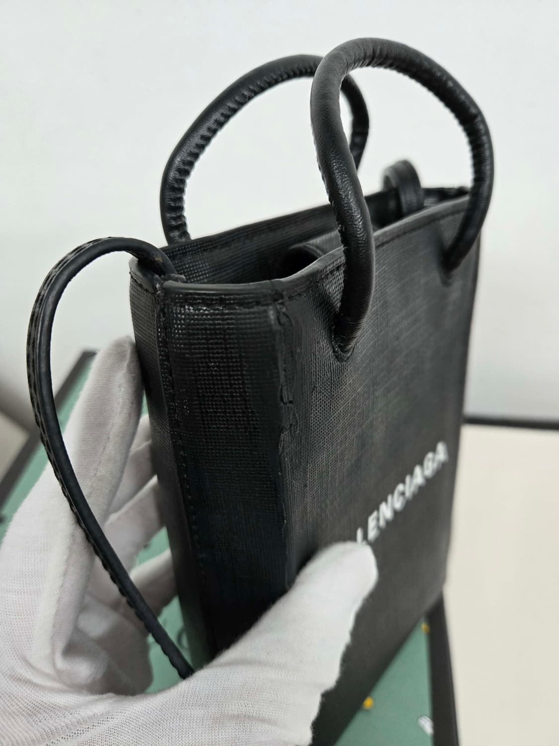 [보증서 정품] 발렌시아가 폰 홀더백 상품이미지7