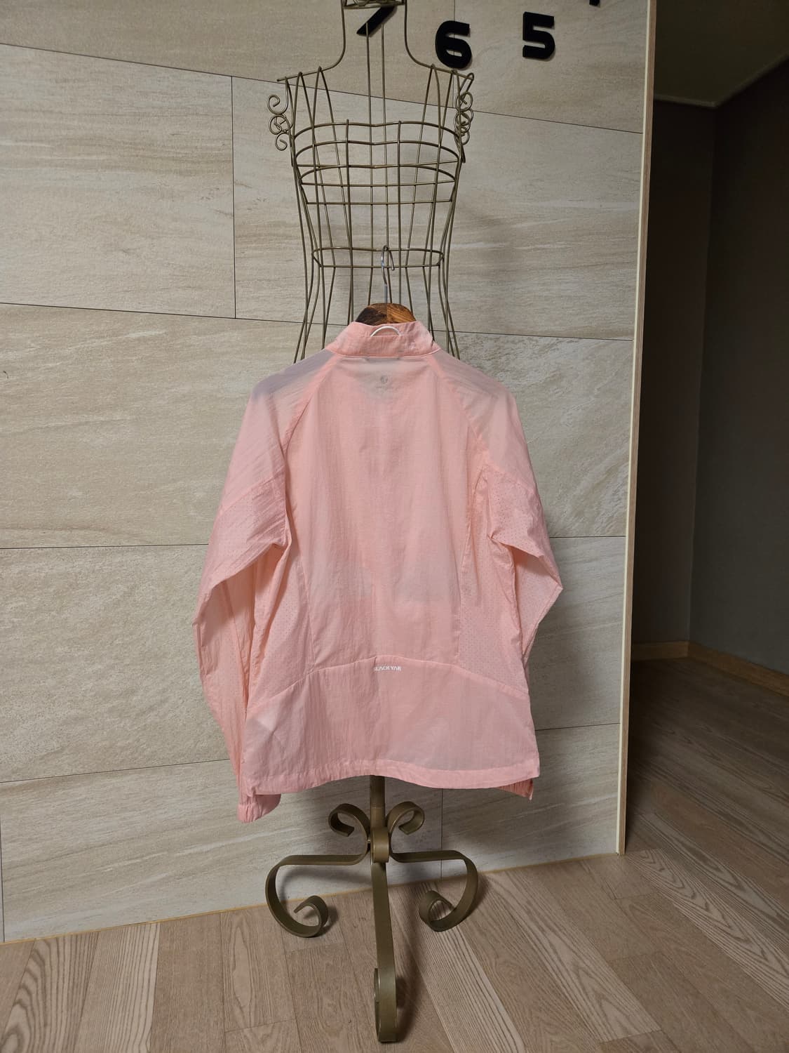 [95] 블랙야크 여성 경량 바람막이 자켓 2023 상품이미지3