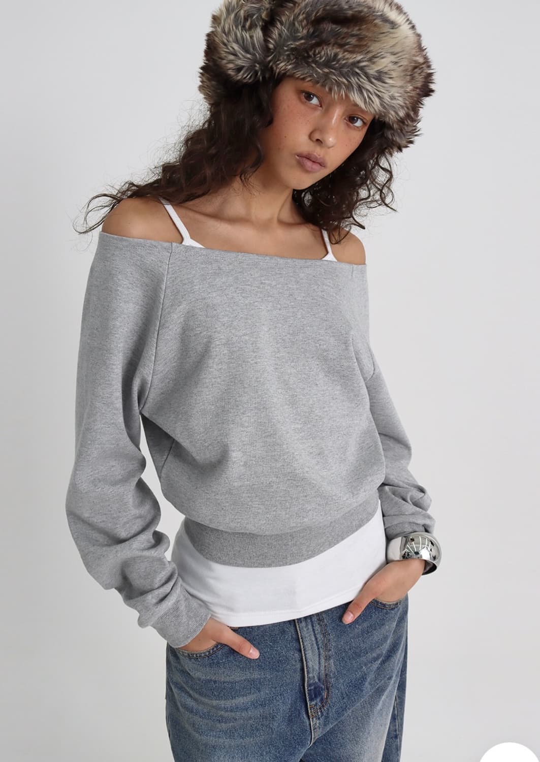 new) b-basic sweat offshoulder mtm 상품이미지1