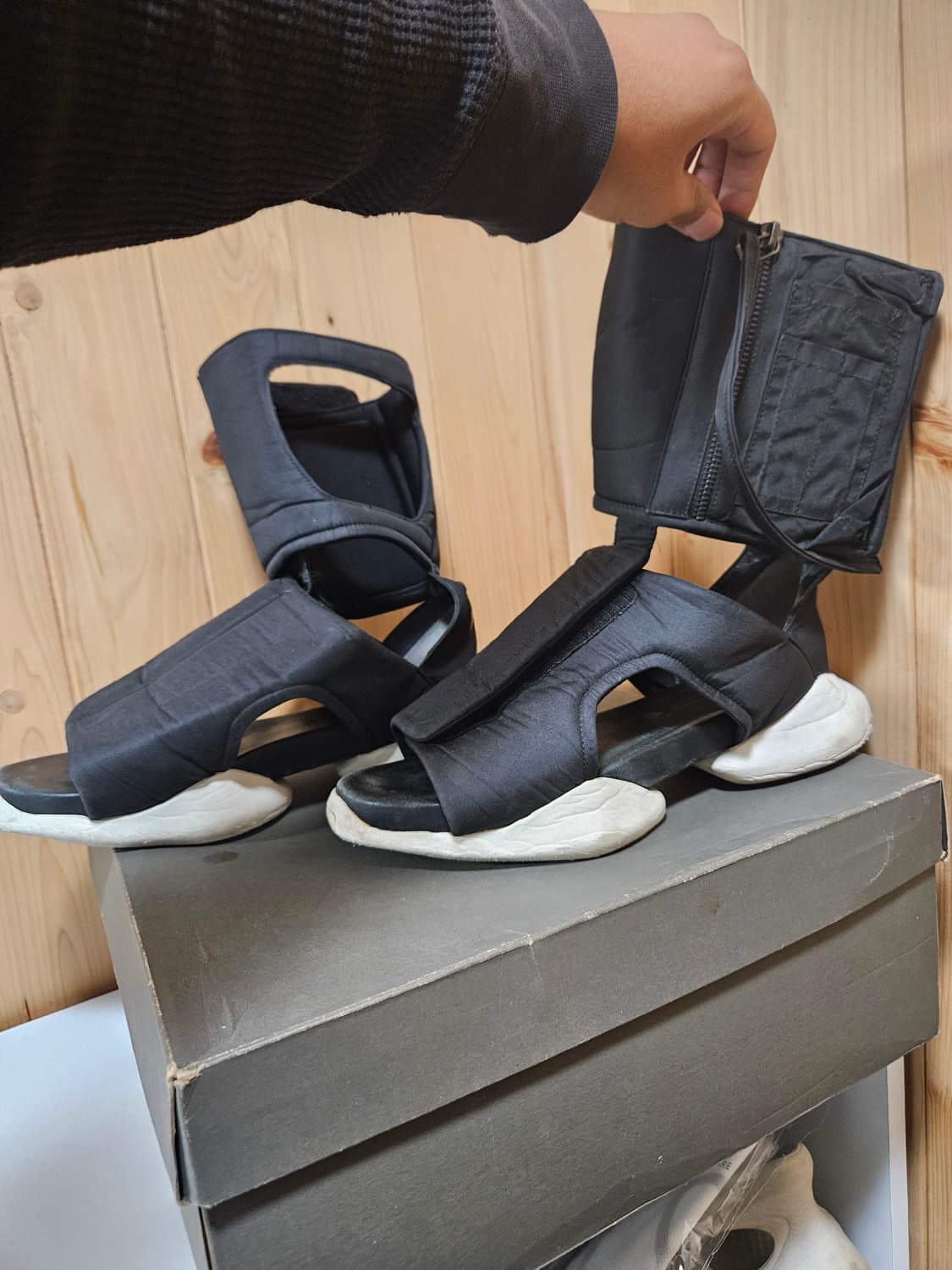 [265] 릭오웬스 아디다스 카고샌들 상품이미지2