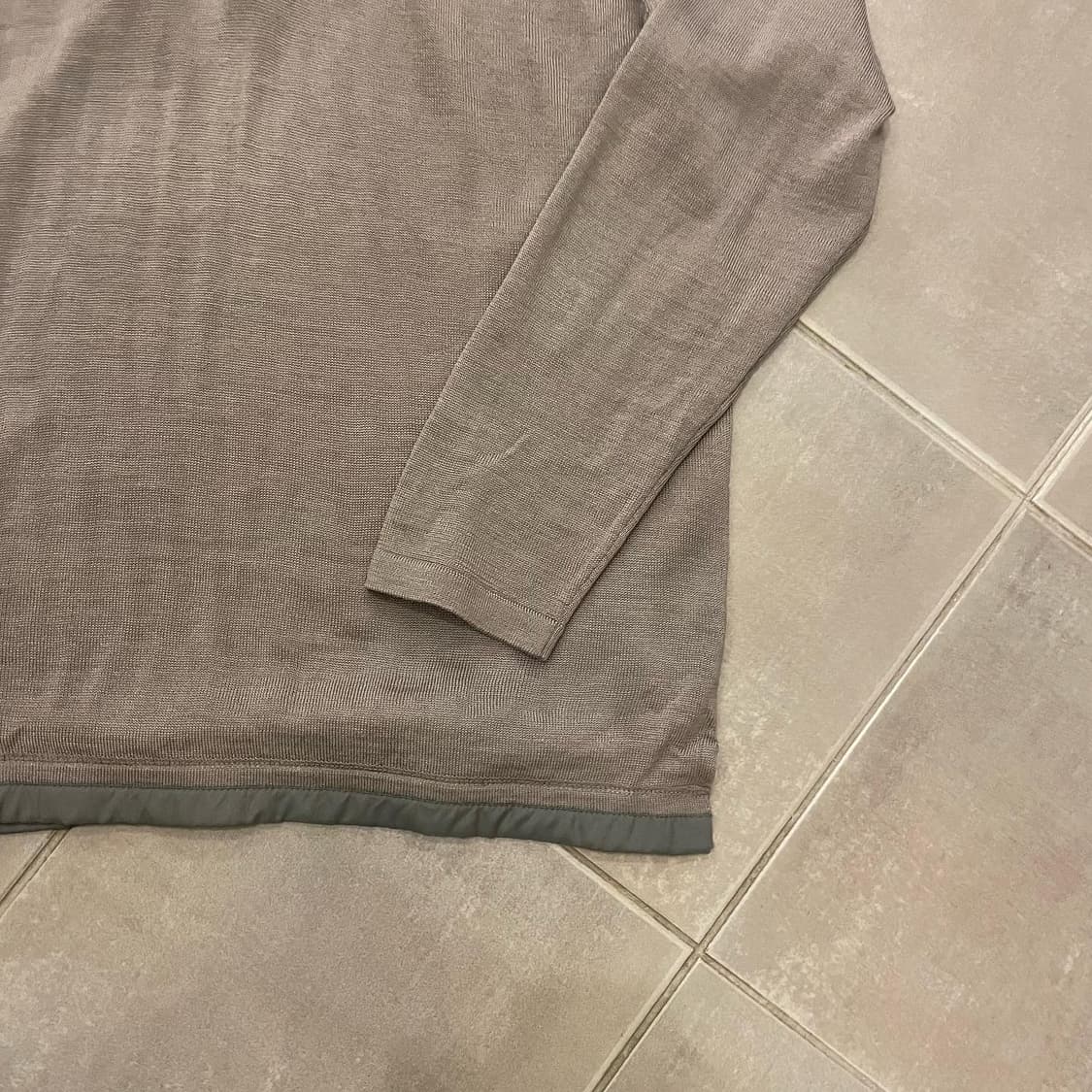 페레가모 반집업 니트 상품이미지4