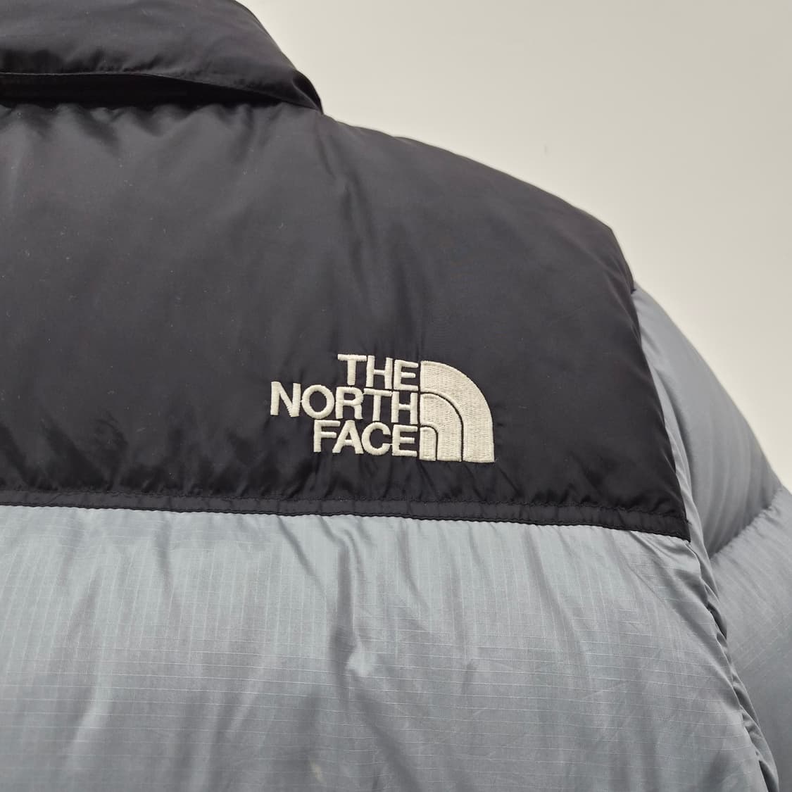 노스페이스 눕시 패딩 회색/블랙 여성 M 상품이미지6