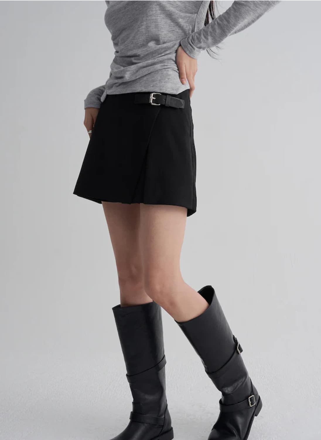 에잇세컨즈 비조 미니 스커트 팬츠  블랙 S 양도 상품이미지1