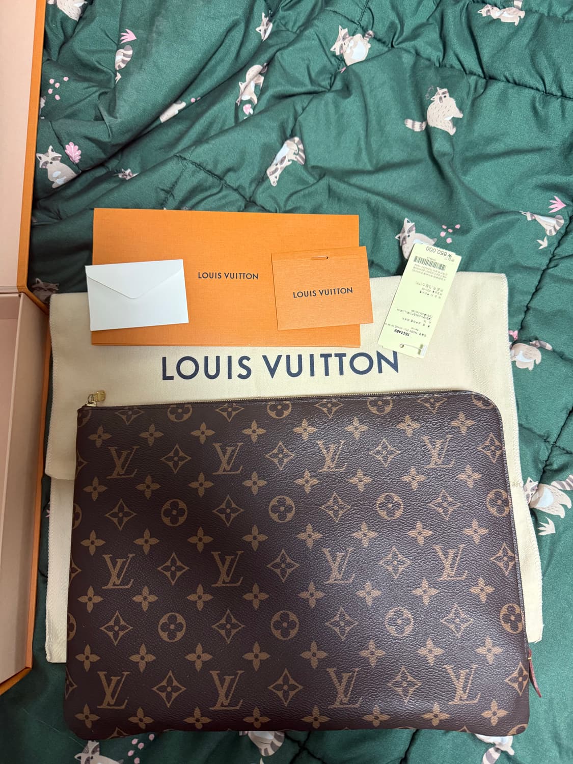 루이비통 에튀보야주 MM 클러치 완전 풀구성 상태굳 판매합니다 상품이미지1