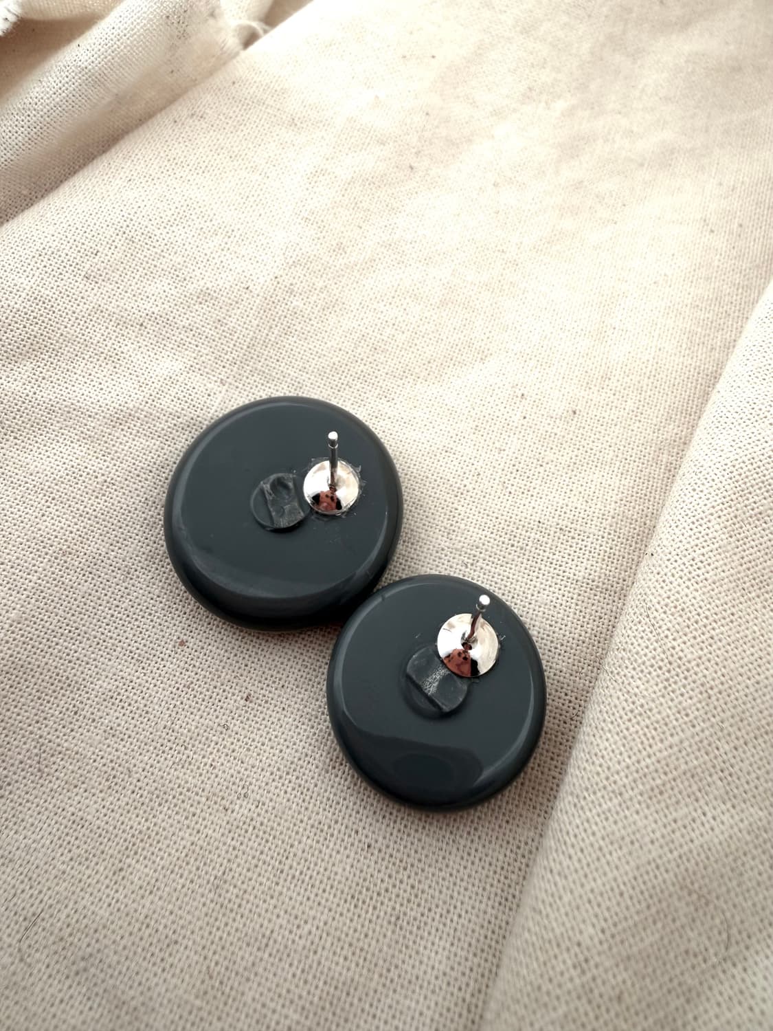 2021b / 샤넬 정품 버튼 리싸이클 이어링 상품이미지3