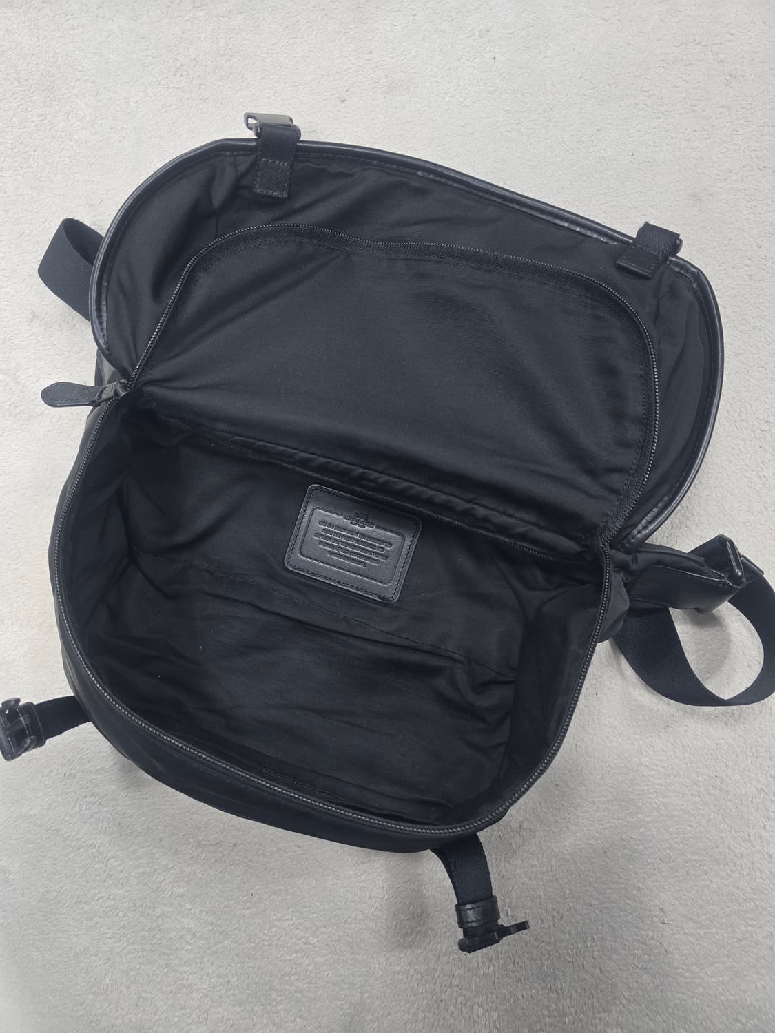 COACH 코치 테레인 팩 블랙 크로스 바디백 상품이미지6