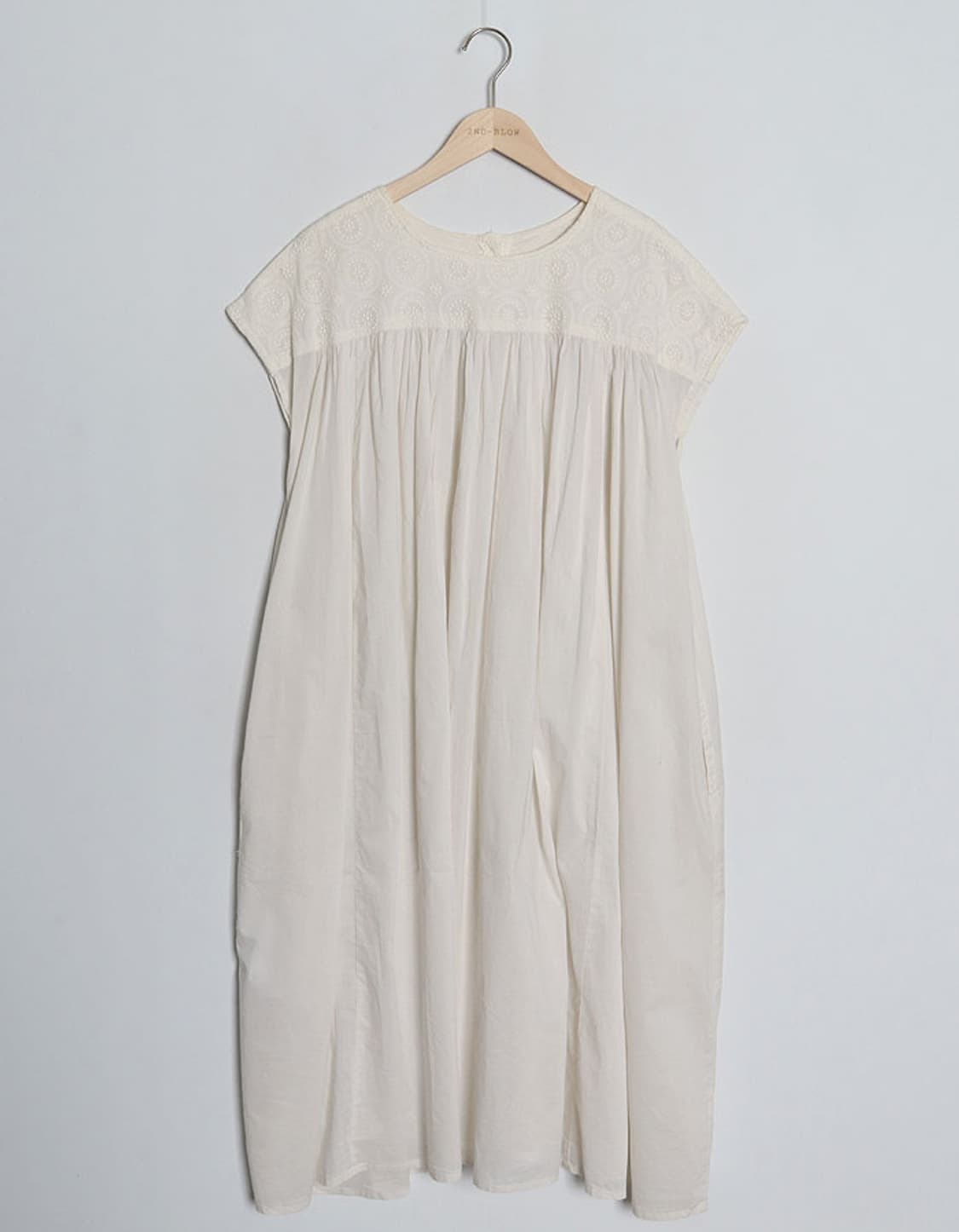 AUBE Gather One-Piece 상품이미지1