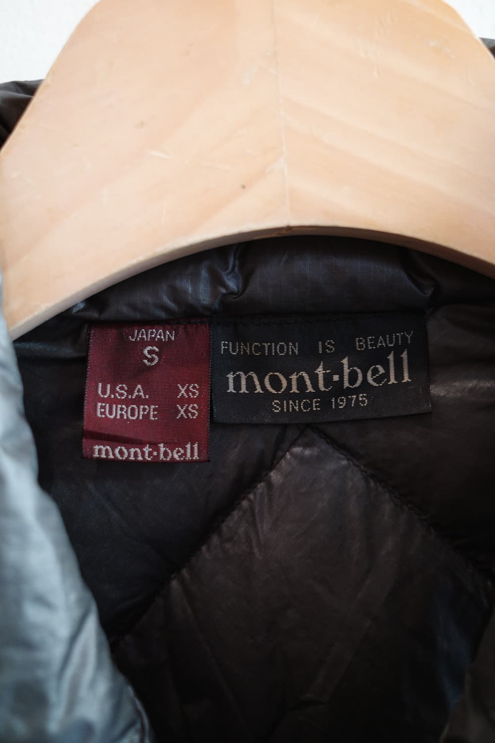 Mont-bell 몽벨 구스다운 패딩 베스트  상품이미지3