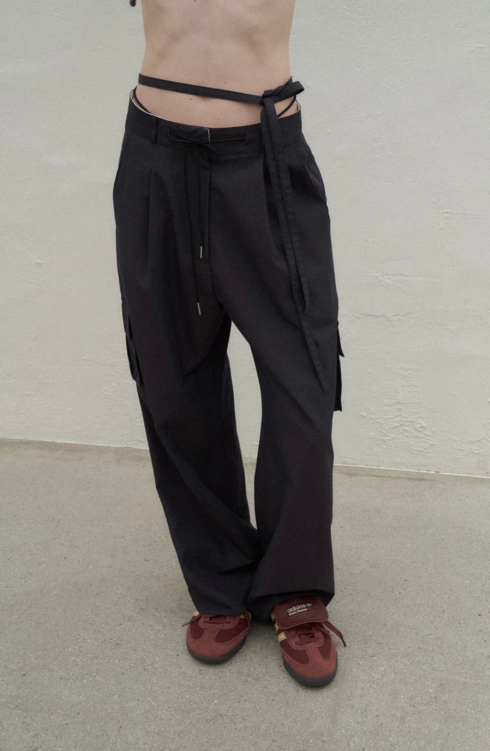 (새상품) 포에토 2 String Glady pants charcoal 상품이미지3