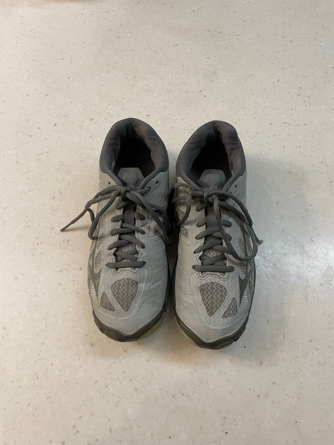 미즈노 웨이브 라이트닝 z4 상품이미지1