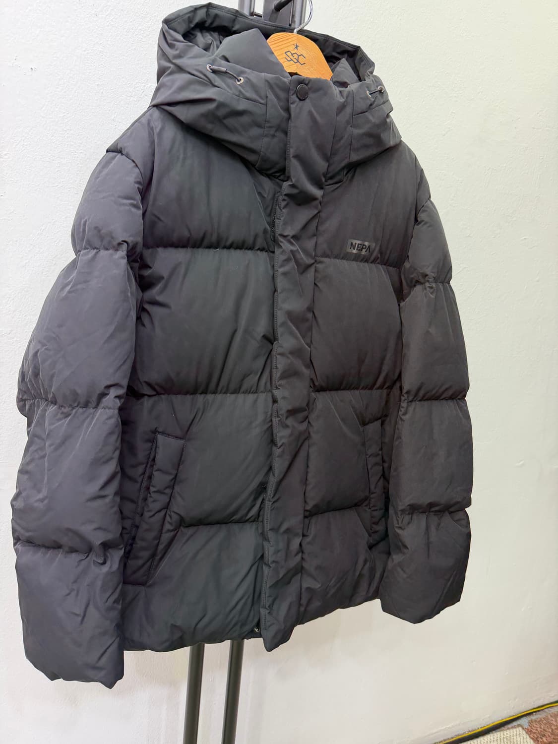 정품) NEPA 네파 남성 블랙 패딩 100 상품이미지2