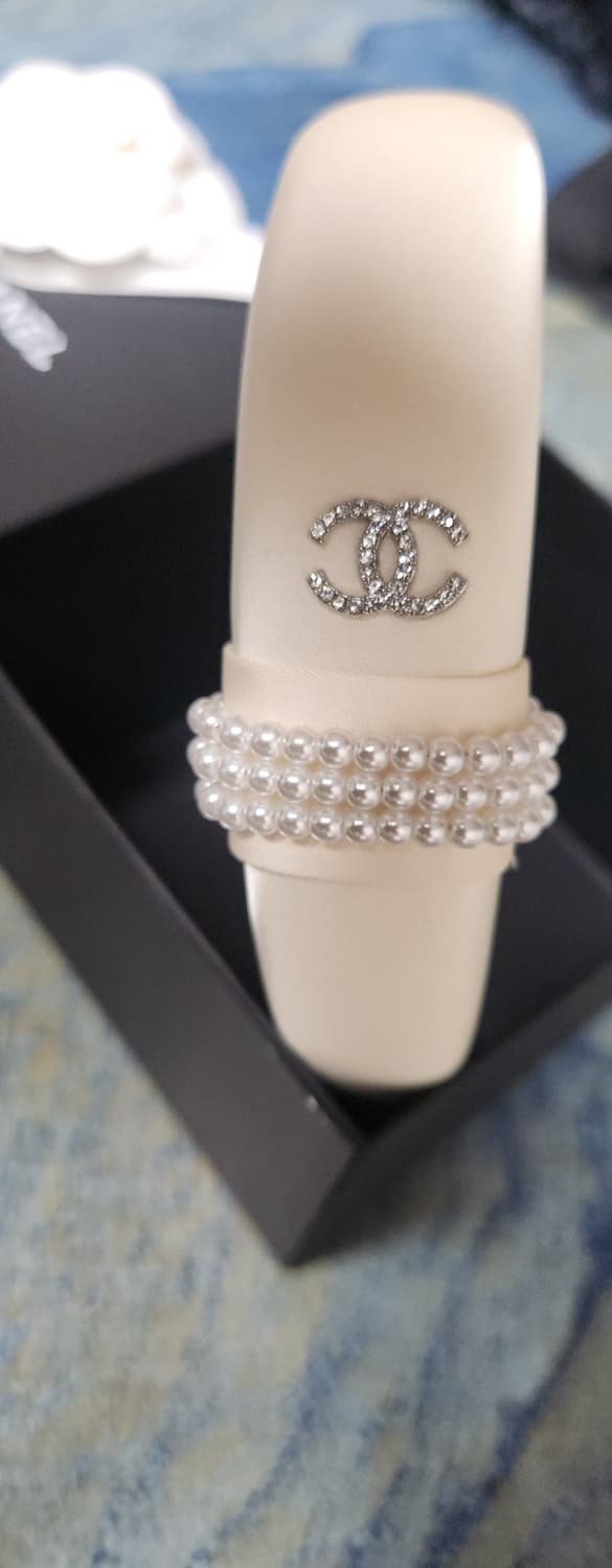 샤넬 실크 진주 머리띠 상품이미지3