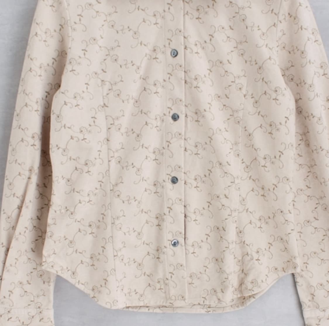 아이보리 자수 셔츠 상품이미지3