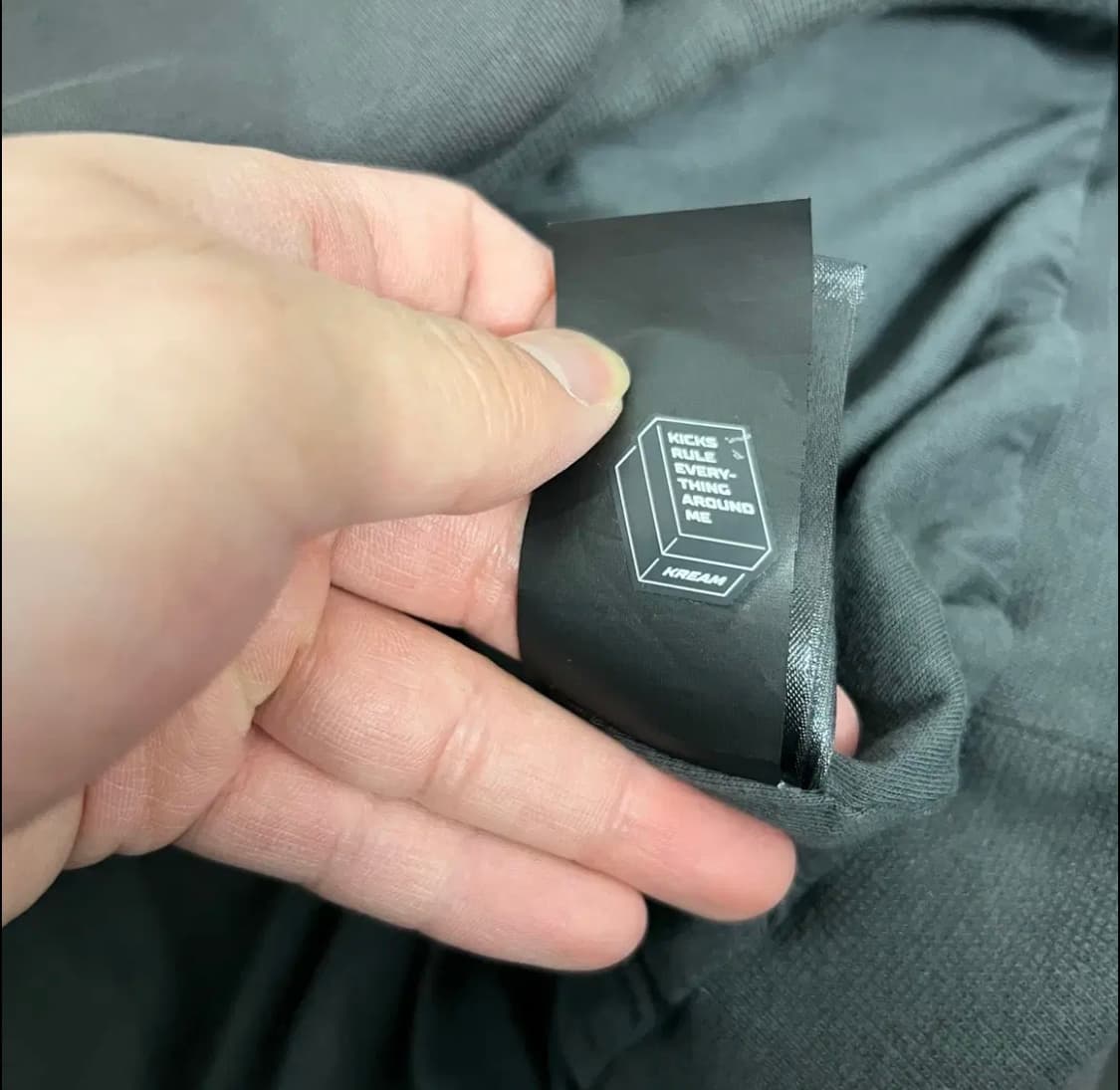 이지갭 엔지니어드 바이 발렌시아가 도브 후드 상품이미지7