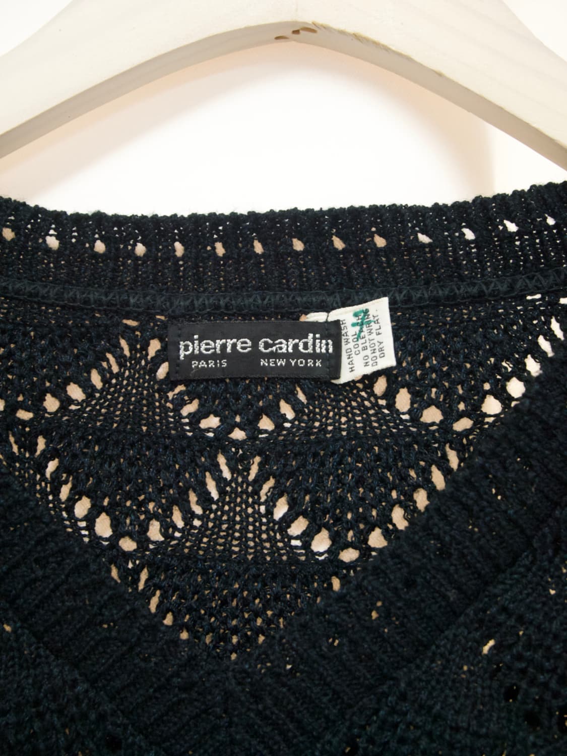 [PIERRE CARDIN] punching v neck knit 상품이미지3