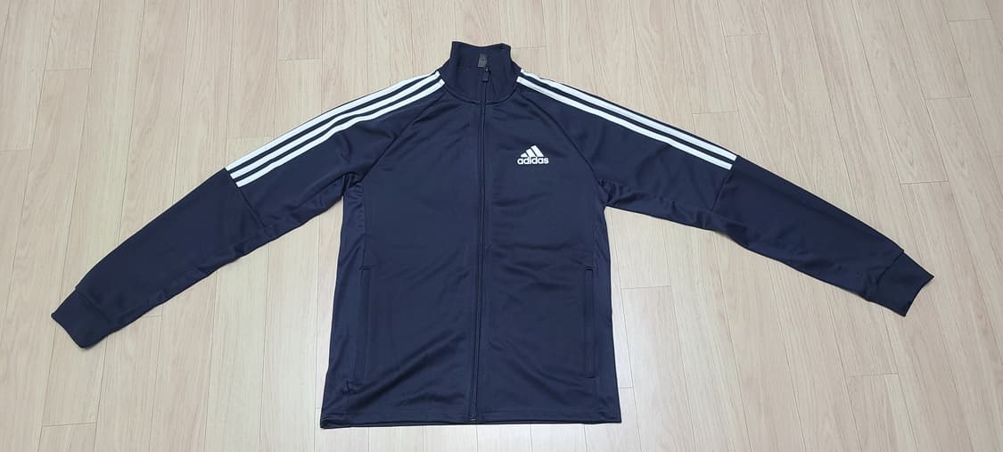 아디다스 트랙탑 상품이미지1