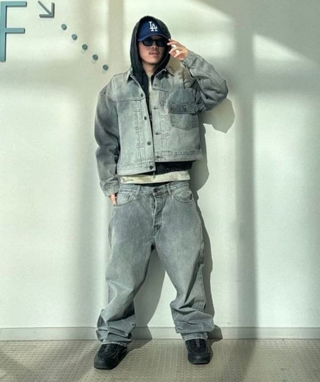 빔즈 리바이스 슈퍼와이드 데님 실버 32사이즈 택보유 상품이미지6