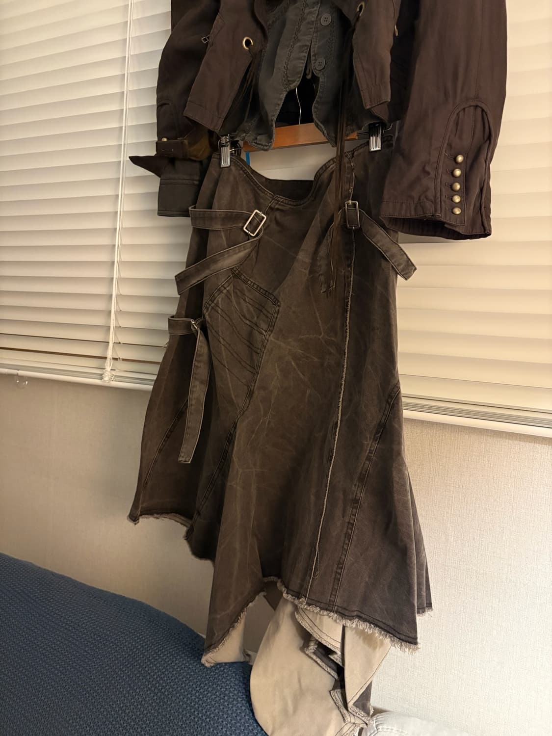 Asymmetric skirt 상품이미지2