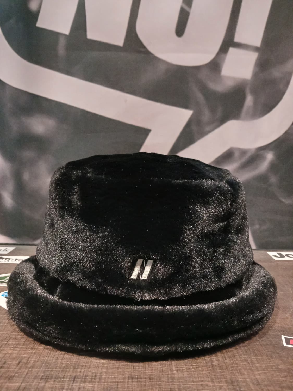 NERDY 퍼 버킷햇 블랙 상품이미지5