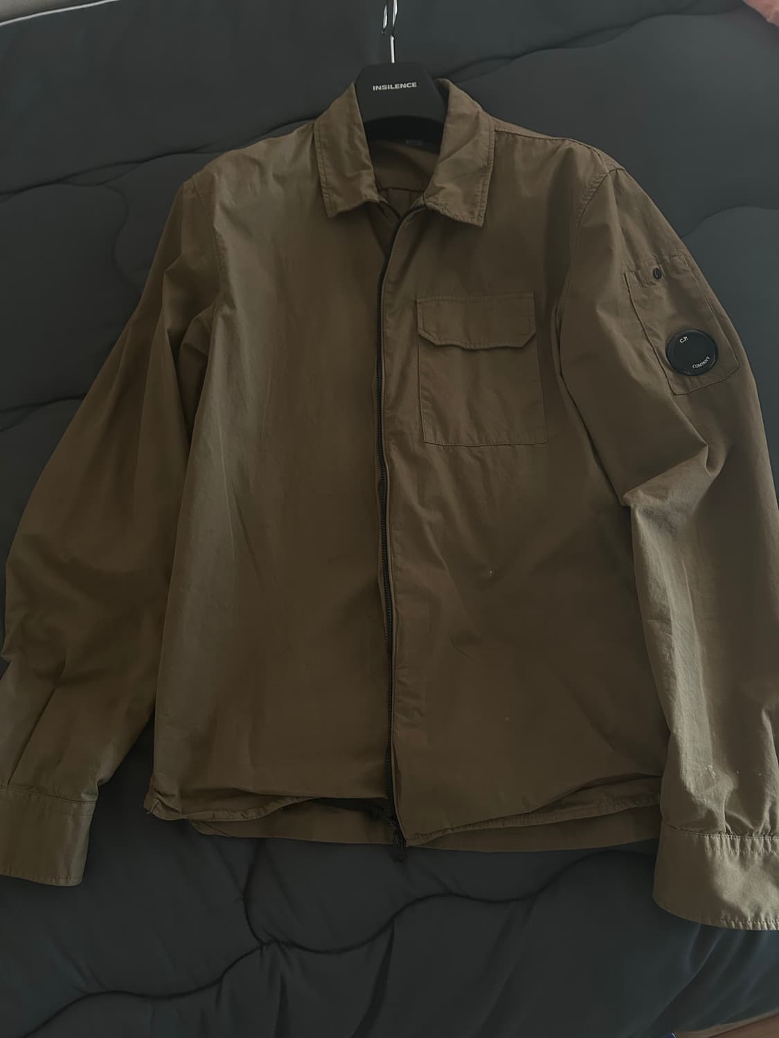 cp컴퍼니 개버딘 지퍼 셔츠 리드 그레이 XL 상품이미지1