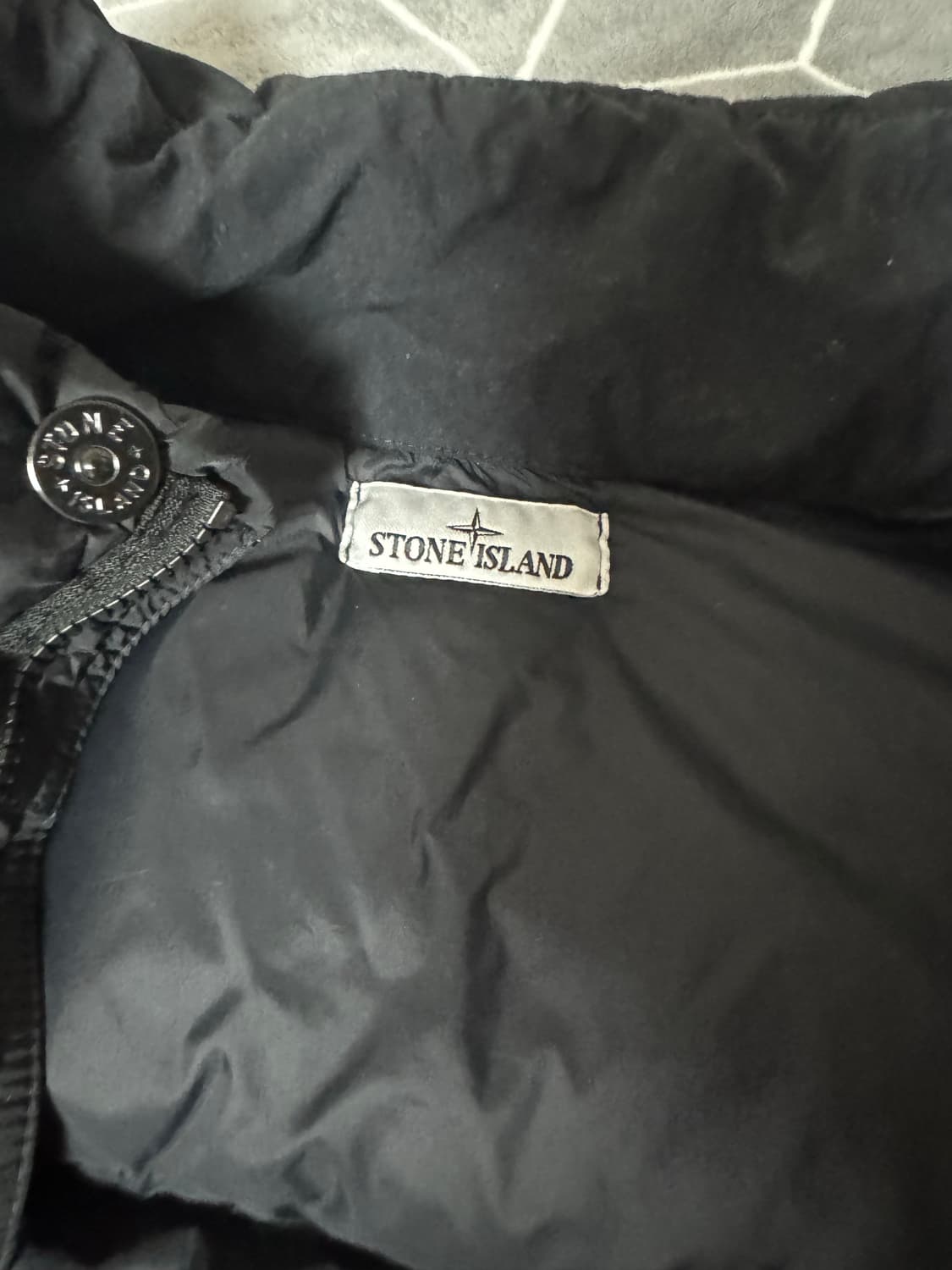 24fw 스톤아일랜드 크링클랩스 패딩 XXL 상품이미지2