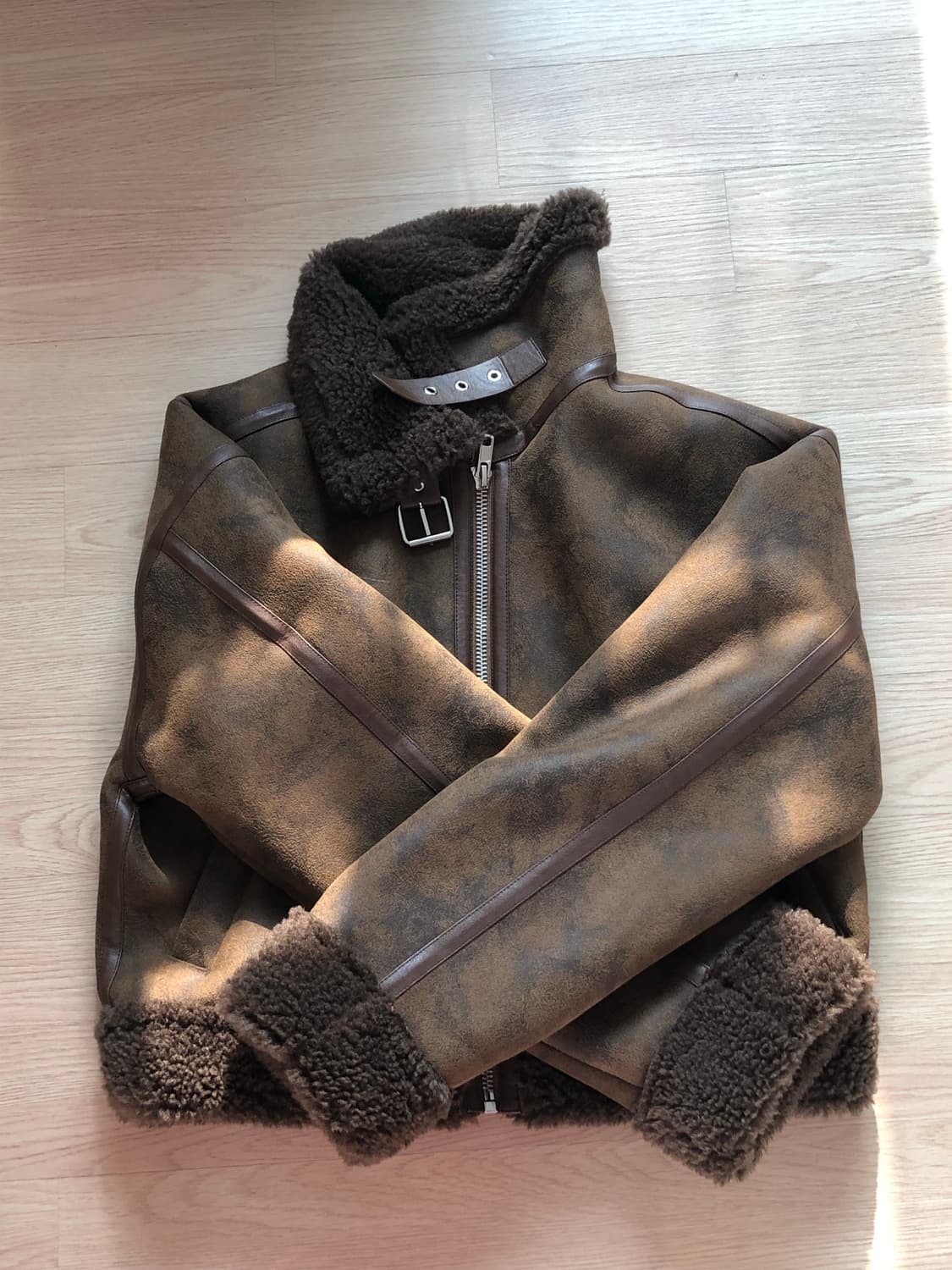 블랙업 럼블 빈티지 무스탕 상품이미지2