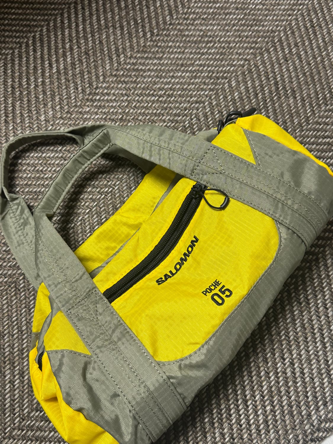 살로몬 토트백  상품이미지1